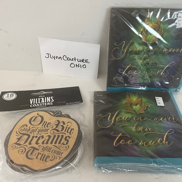 DISNEY VILLAN PARTY SUPPLIES NEW - Picture 1 of 4